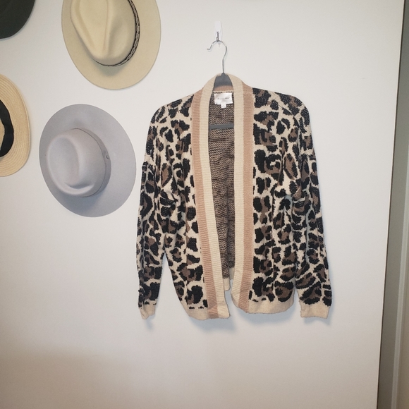 Cardigan - Picture 4 of 6